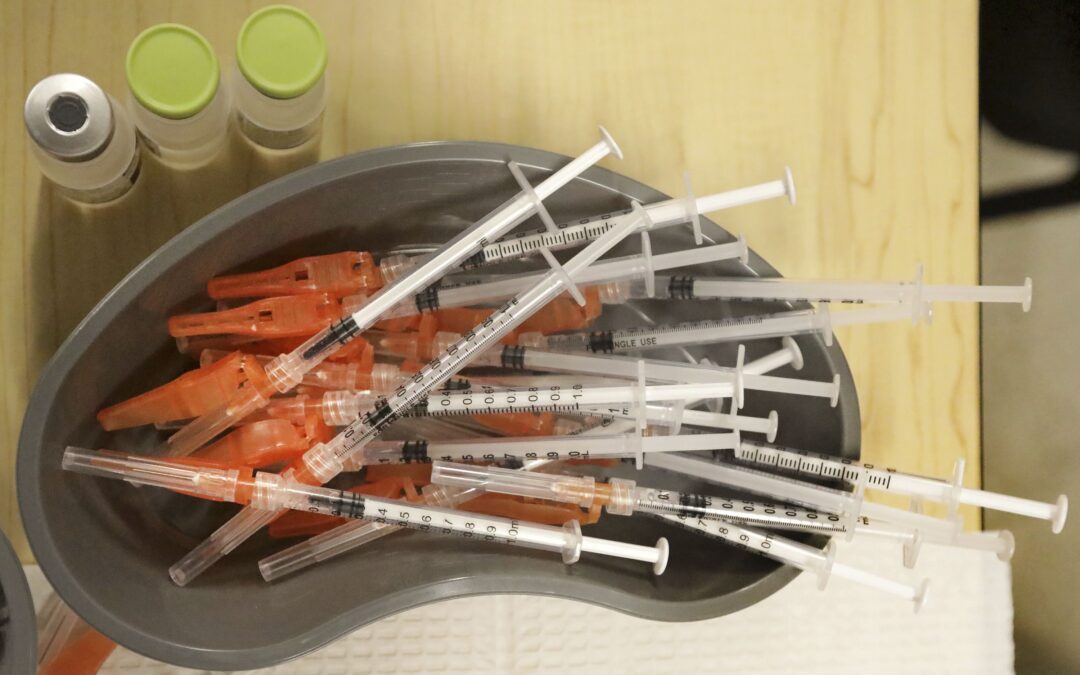 US diverts COVID-19 funds to secure vaccines amid stalemate