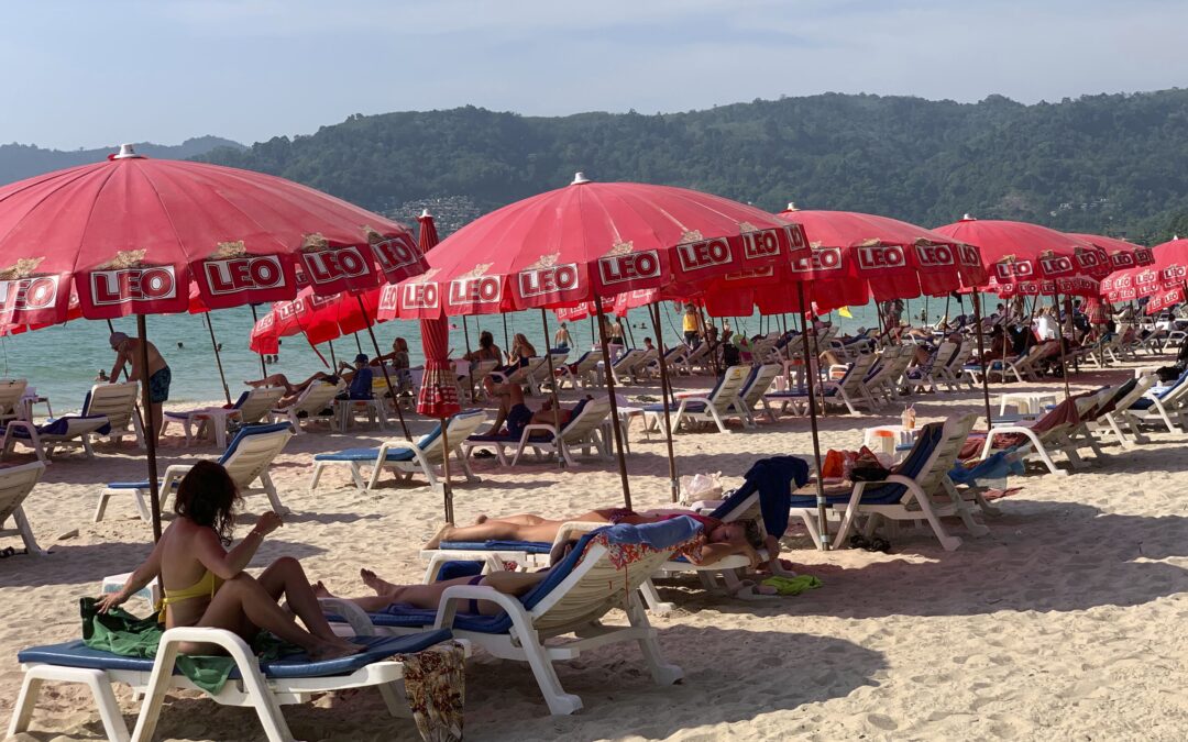 Thailand drops registration for visitors, outdoor mask rule