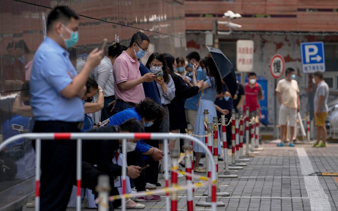 WHO: COVID-19 deaths rise, reversing a 5-week decline