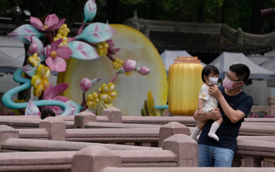 Shanghai’s landmark park revived as COVID restrictions ease