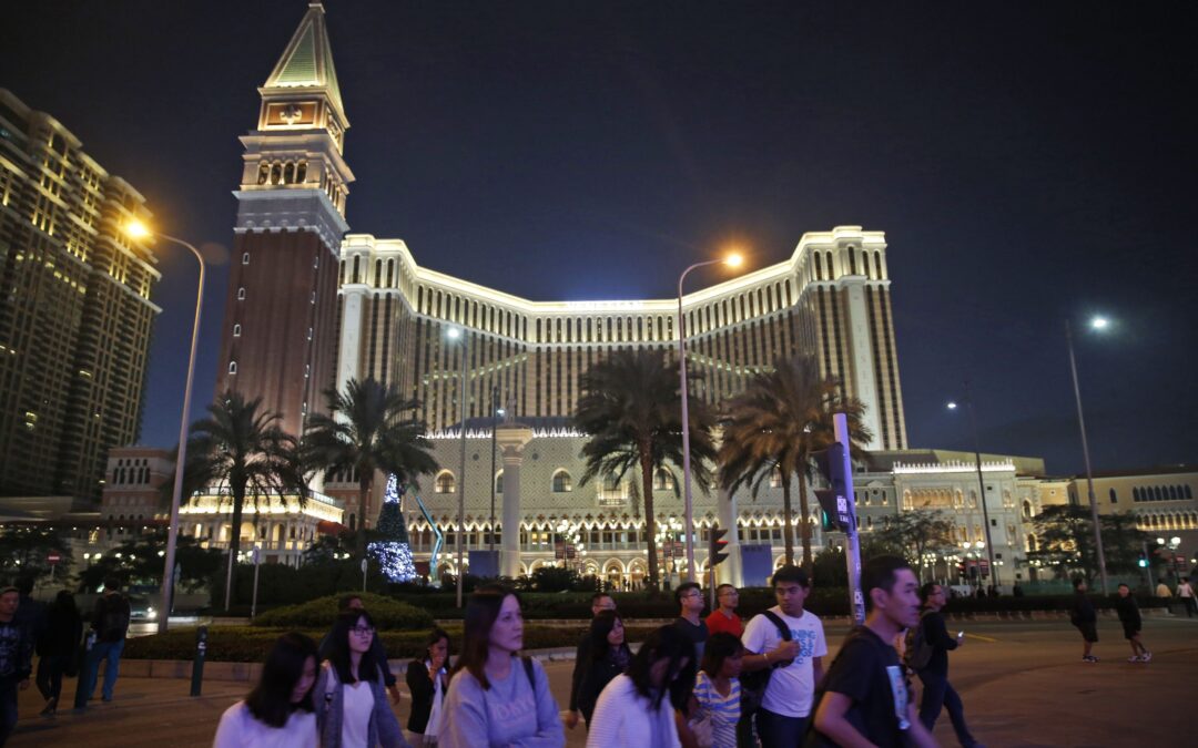 Macao streets empty after casinos shut to fight outbreak