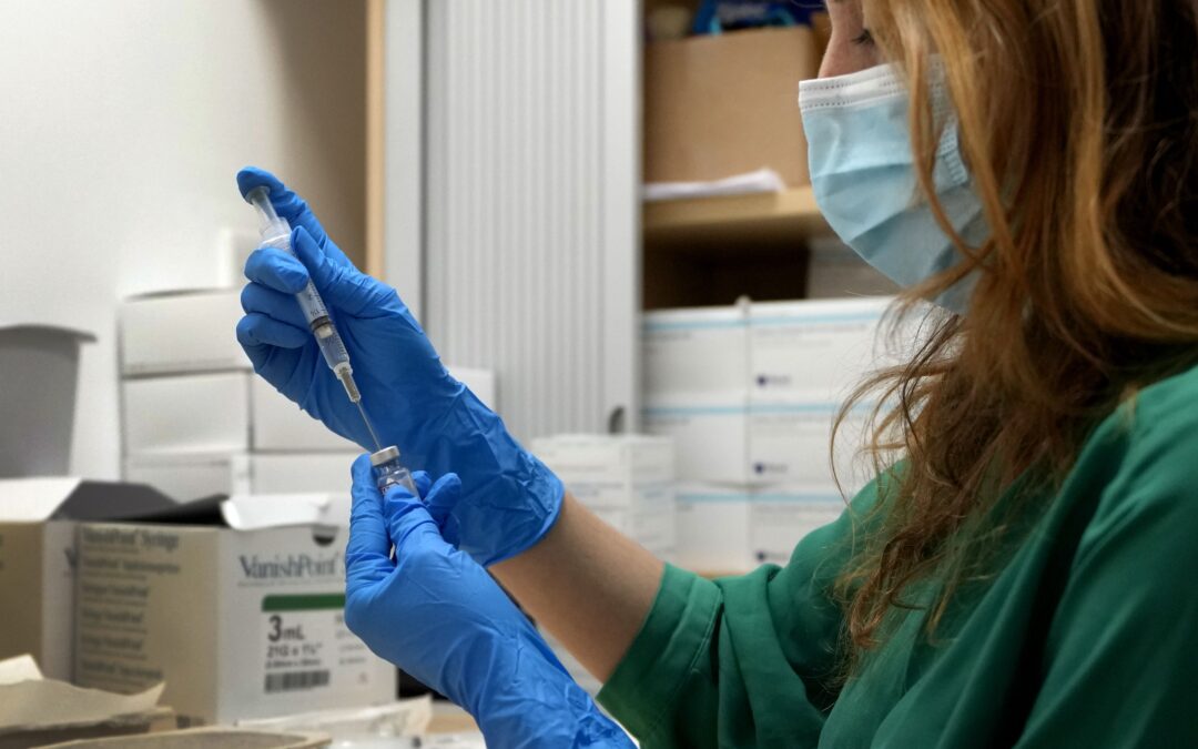 UK to offer 4th COVID-19 vaccine shot to all 50 and over