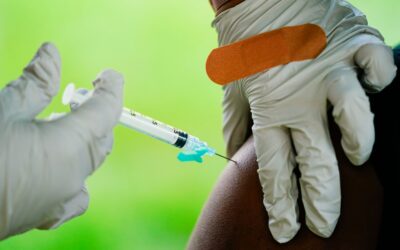 Pfizer seeks OK of updated COVID vaccine booster for fall