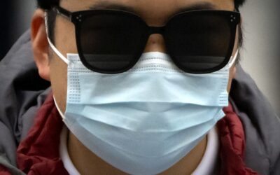 Shanghai district orders mass COVID-19 testing, lockdown