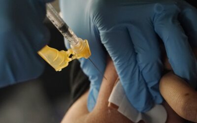 Extra spring COVID booster cleared for certain Americans